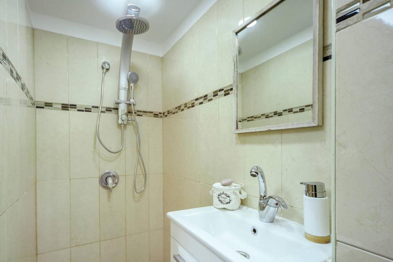 Authentic One Bedroom Apartment In City Center Jeruzalém Exteriér fotografie